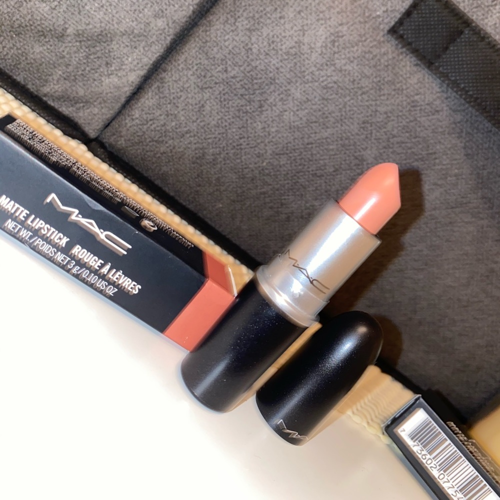 MAC Matte lipstick